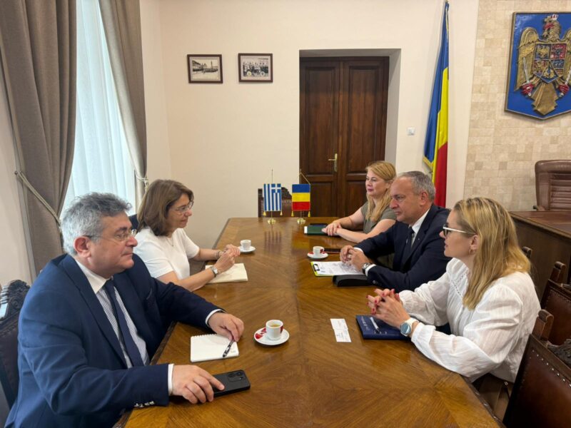 Ambasadoarea Greciei în România, primită la Prefectura Bihor. Au fost discutate investiții, infrastructură și oportunități de colaborare