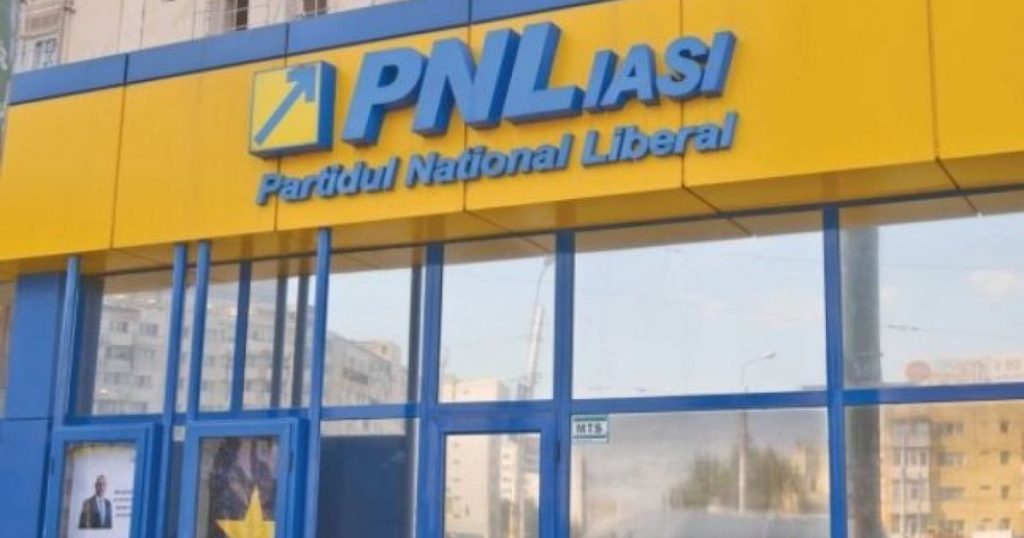 Consilierii liberali din Iași care au votat patru hotărâri privind derularea unor afaceri imobiliare în oraș, sancționați de PNL