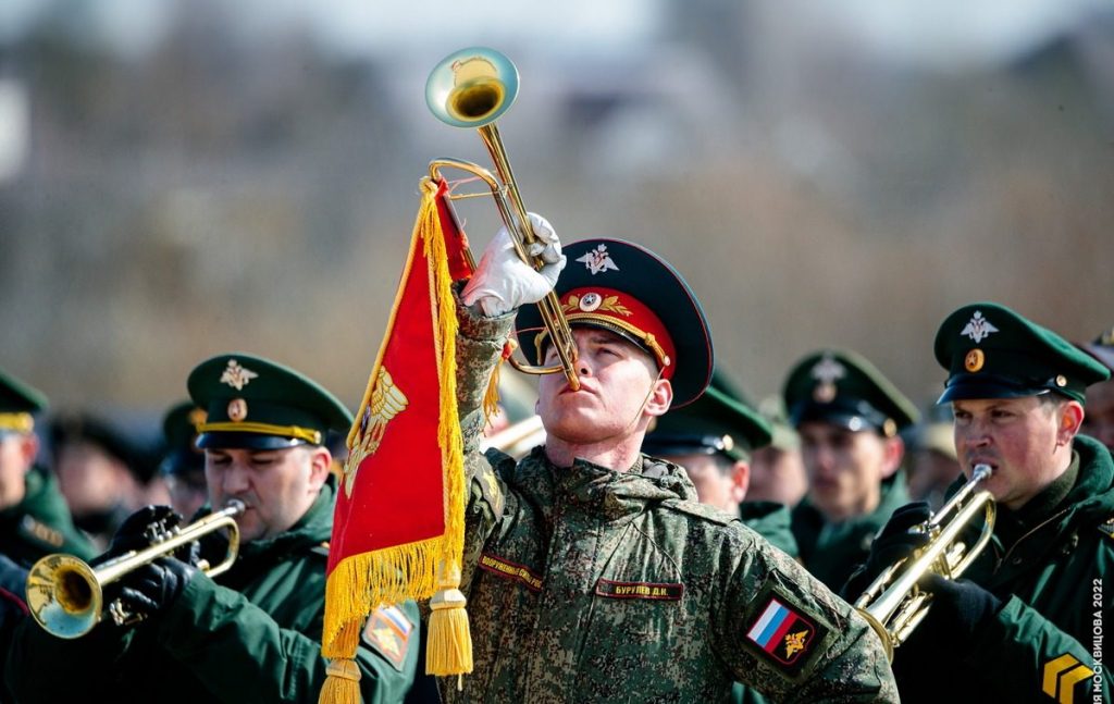 Rusia recrutează studenți pentru război / „A studiat drone timp de trei luni, iar apoi l-au aruncat direct într-un atac, ca într-o mașină de tocat carne”
