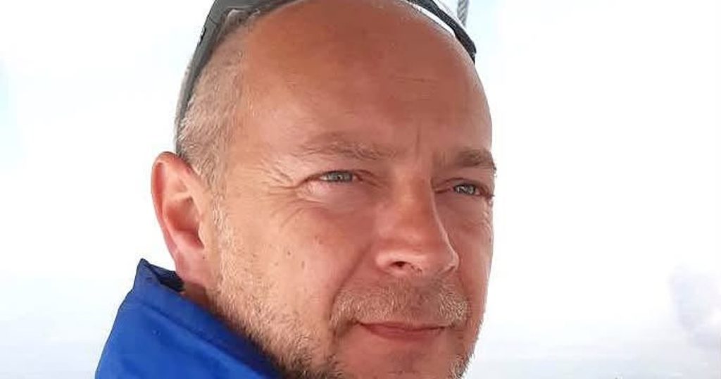 A murit jurnalistul Eugen Olariu. Acesta a suferit un infarct în Grecia, acolo unde își împlinise visul de a avea o livadă de măslini