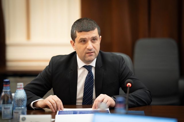 Radu Miruţă: Suntem preocupaţi ca acel task force la nivel NATO, pentru Marea Neagră, să aibă şi locaţia fizică în România / România, percepută ca o ţară care adesea spune că vrea să ia decizii, dar nu era percepută şi că va duce deciziile astea la îndepl