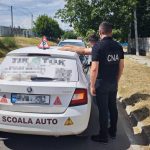 Un instructor auto din Orhei, reținut într-un dosar de trafic de influență