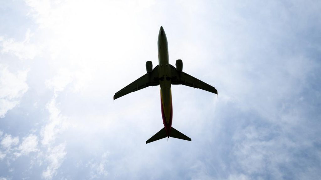Pfizer a blocat şi conturile companiei de trafic aerian din Polonia, în procesul vaccinurilor Covid
