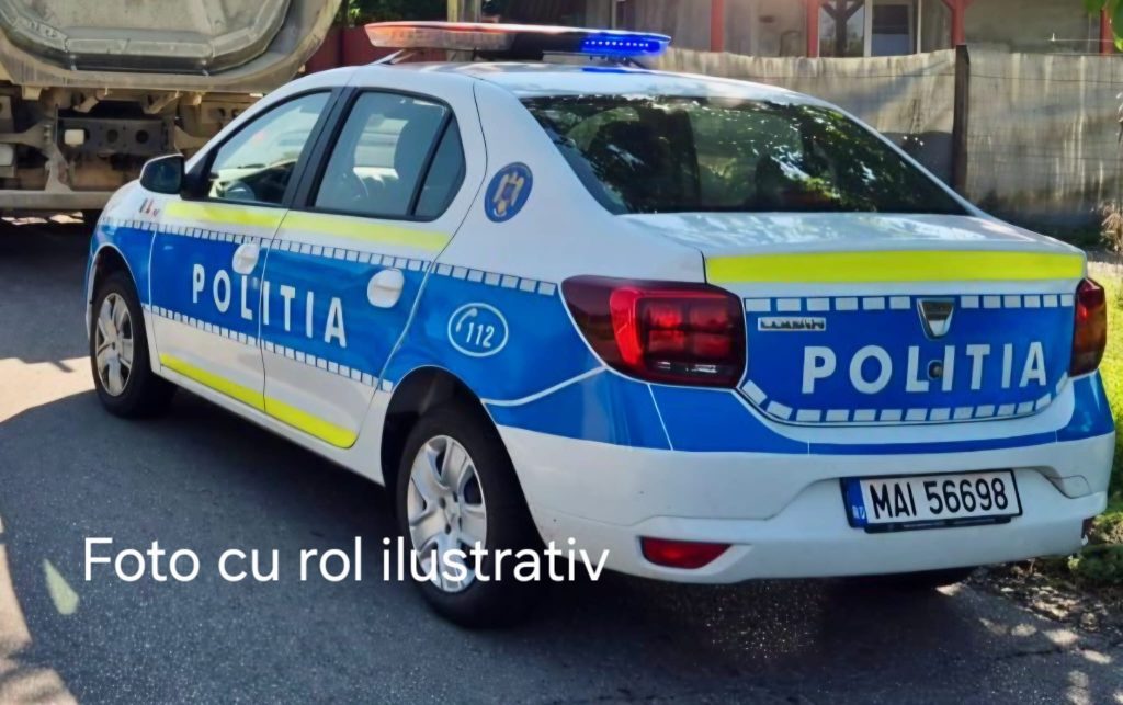 Un ansamblu vehicule încărcat cu combustibil s-a răsturnat pe DN2, lângă Adjud