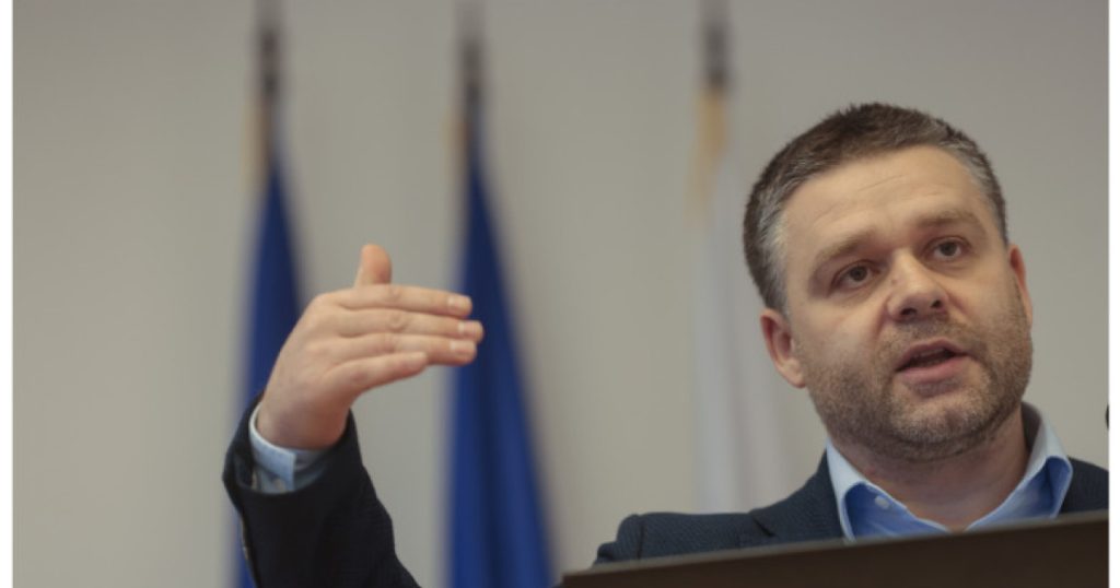 Ciprian Ciucu spune că Nicușor Dan are o variantă de premier în cap, iar PNL mai stă la guvernare două-trei zile