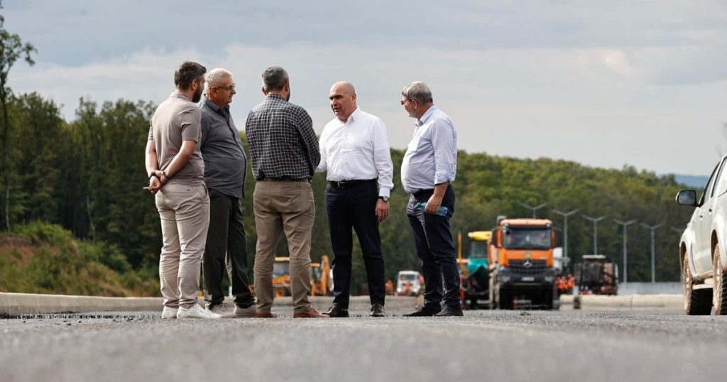 Premierul Ilie Bolojan a verificat șantierul Autostrăzii Transilvania. Când se va circula pe cei 40 de km între Cluj și Zalău