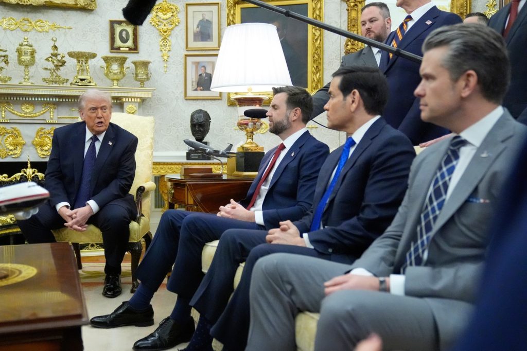 Oficialul american care controlează de facto guvernul, banii și resursele naturale ale Venezuelei. Situație nemaiîntâlnită după invazia din Irak