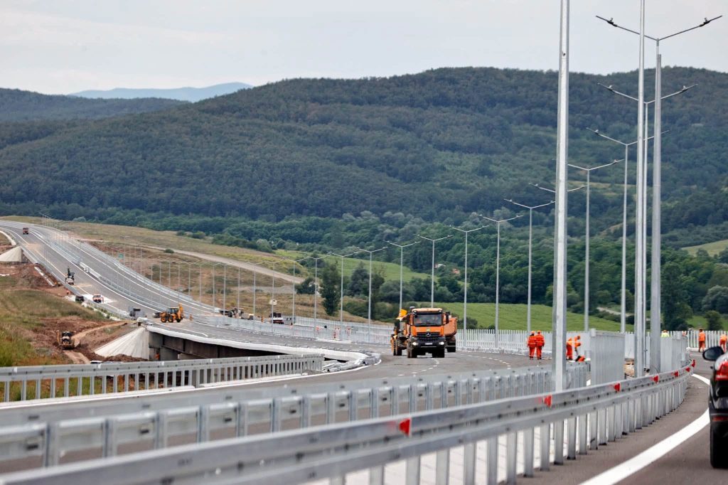 Bolojan: Peste 40 km din Autostrada Transilvania, între Cluj și Zalău, vor fi deschiși până la 1 decembrie