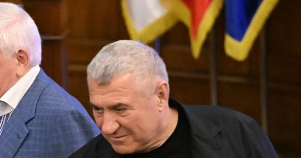 „A fost o prostie”   Jucătorul care a aprins conflictul dintre   frații Becali și Victor Pițurcă