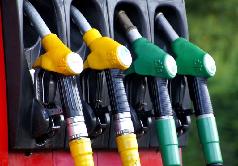 Cât costă benzina şi motorina, luni, 13 iulie 2026
