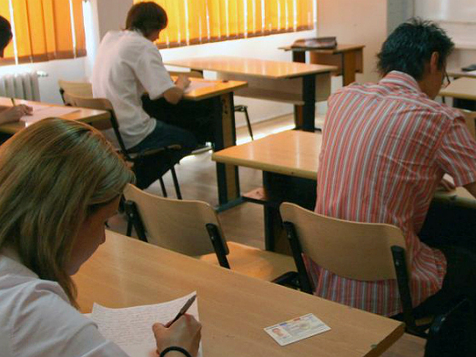 Peste 180 de candidați susțin definitivatul: Cele mai multe înscrieri sunt la educatoare și învățători