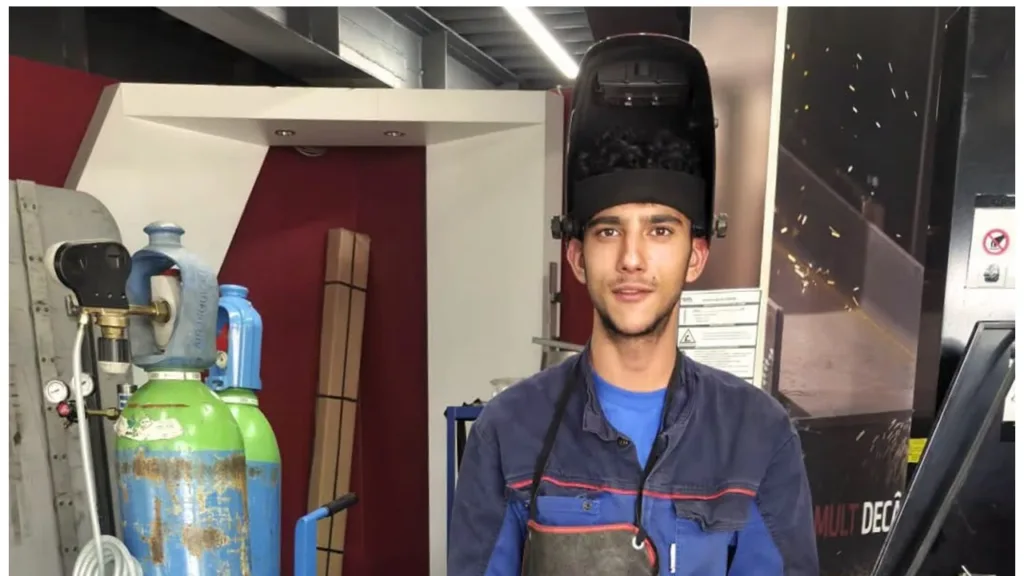 Calificarea lui Adrian Leață la WorldSkills promovează meseria de sudor în rândul absolvenților clasei a VIII-a