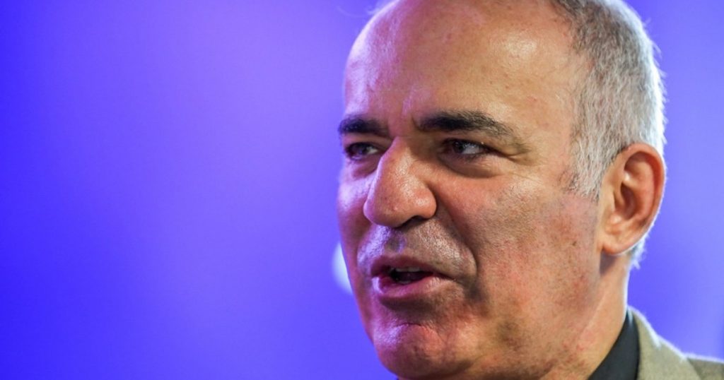 Garry Kasparov avertizează: Următoarea țintă a lui Putin ar putea fi statele baltice. „Nu există niciun semn că Kremlinul pregătește pacea”