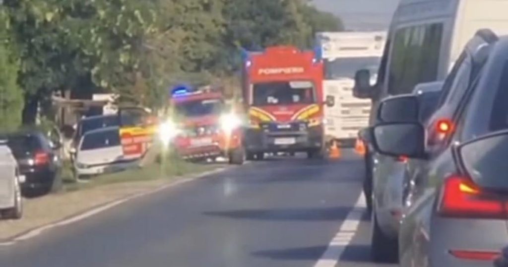 Un bărbat de 45 de ani a murit după ce i s-a făcut rău la volan. Mergea spre fiica sa, care fusese implicată într-un accident grav
