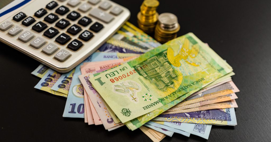 Salariul mediu net a scăzut cu 2,7% în luna mai. Adrian Negrescu: „Nu văd salariile depășind inflația în următoarele 12 luni”