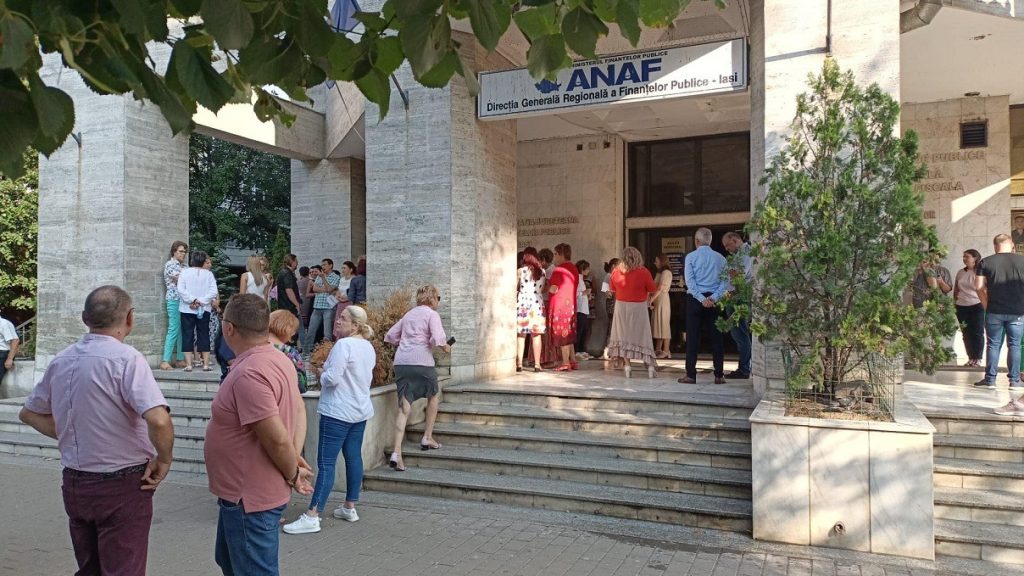 Protest al Sindicatului Naţional Finanţe Publice la sediul ANAF, miercuri, între 16.30 şi 17.30, față de noul proiect al legii salarizării