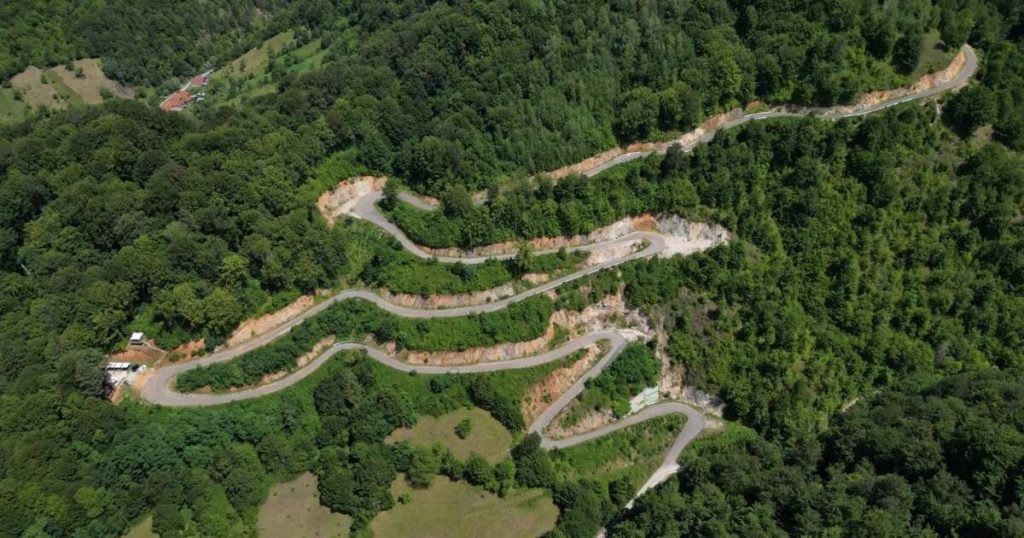 Modernizarea DJ 684 avansează. CJ Timiș a semnat contractul de execuție pentru primul tronson
