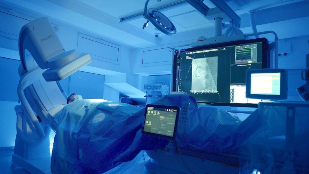 Premieră medicală realizată de o echipă românească la Spitalul de Recuperare din Cluj - ablaţie a fibrilaţiei atriale cu tehnologie de ultimă generaţie