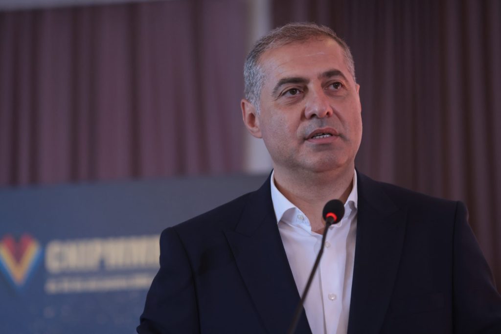 Șeful IMM România: Criza guvernamentală ne costă aproape 64.000.000 de euro pe zi. „Dialogul politic a devenit aproape imposibil”