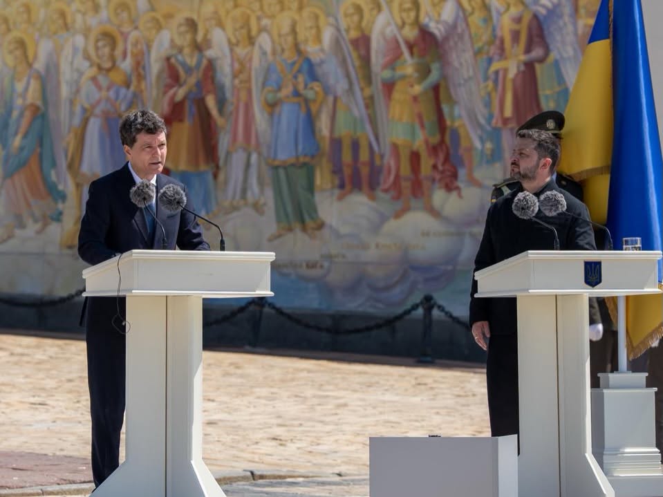 Nicușor Dan, alături de Zelenski la Kiev: „Recunoașterea istoriei autentice a unei națiuni este esențială”