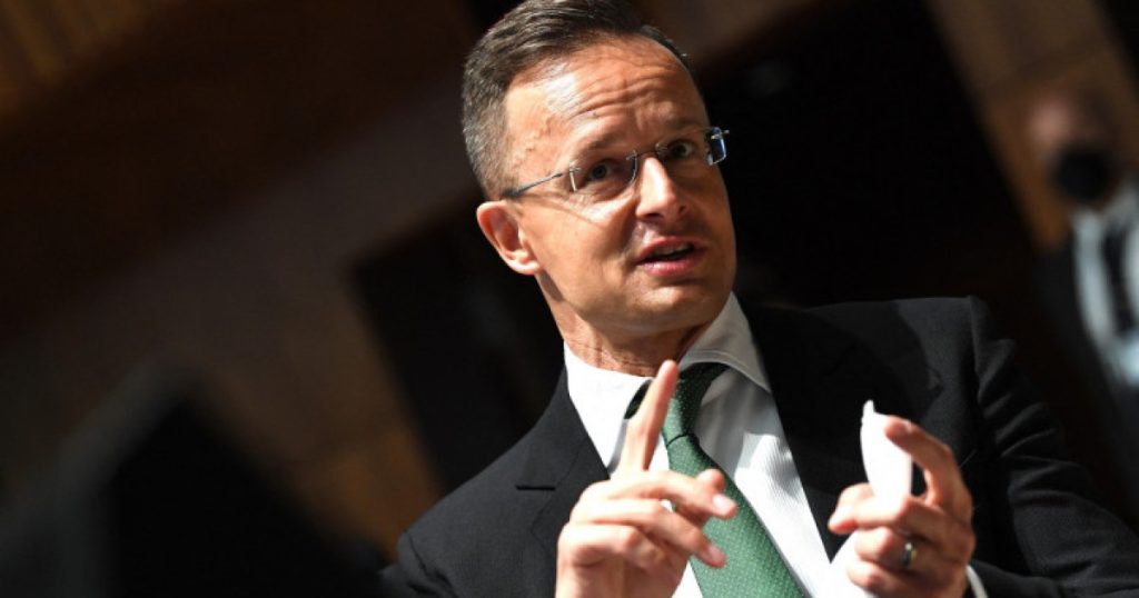 Fostul ministru de Externe al Ungariei, Peter Szijjarto, a renunțat la mandatul parlamentar pentru a se alătura industriei auto chineze