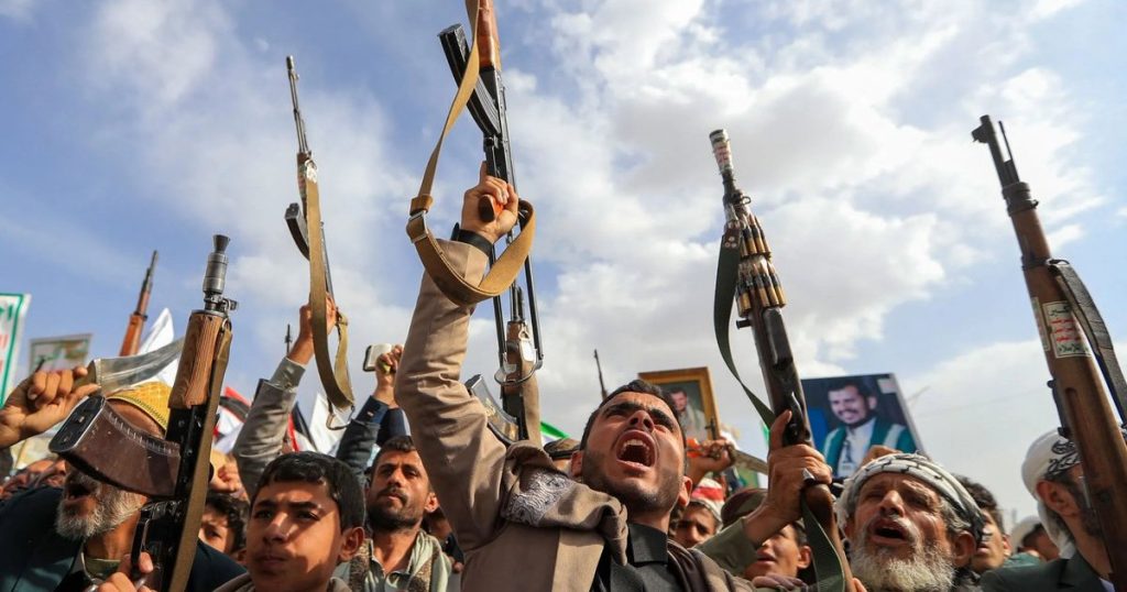 Iranul a cerut rebelilor Houthi să închidă strâmtoarea Bab el-Mandep, poarta de acces către Marea Roșie