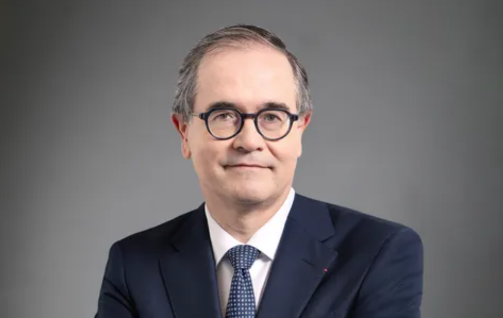 CEO-ul Renault a venit în România, după ce firma a anunțat concedieri. Nicio întâlnire cu Guvernul sau cu presa