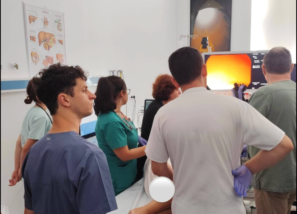 Premieră la Spitalul Județean Sibiu: medicii pot vedea în interiorul căilor biliare cu o tehnologie de ultimă generație