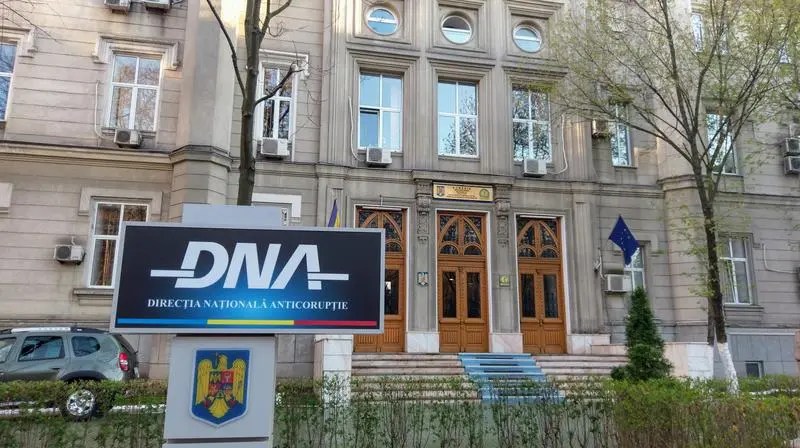 Anchetă DNA privind construcția ilegală în Pitești a două blocuri lângă un depozit de muniție