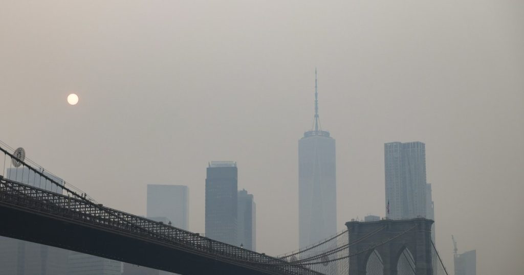 Probleme înaintea finalei CM de fotbal. Cod roșu de caniculă și poluare la New York