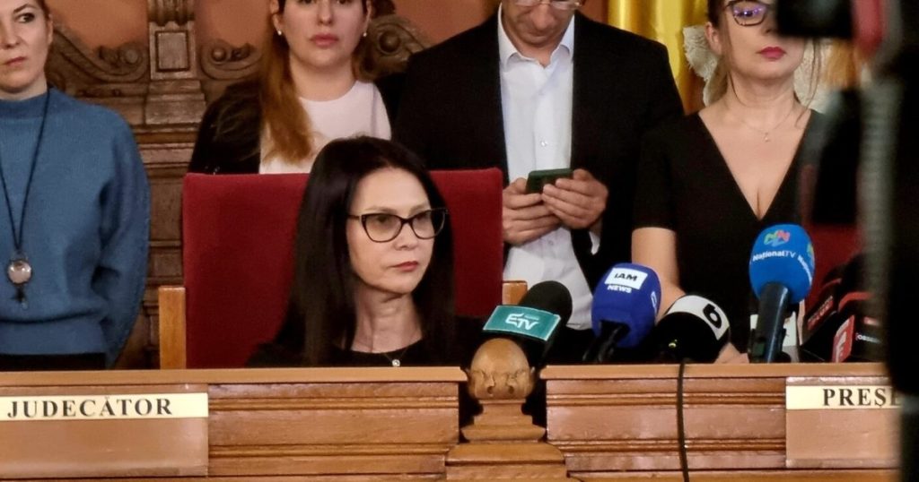 O celebră judecătoare se reîntoarce în magistratură. Câți bani va câștiga în plus