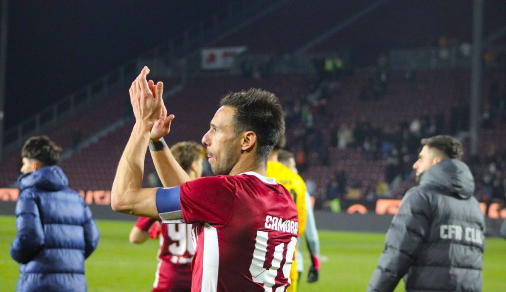 Mario Camora a anunțat că nu va pleca de la CFR Cluj în ciuda problemelor financiare: „Ajut clubul, rămân și acum aici”