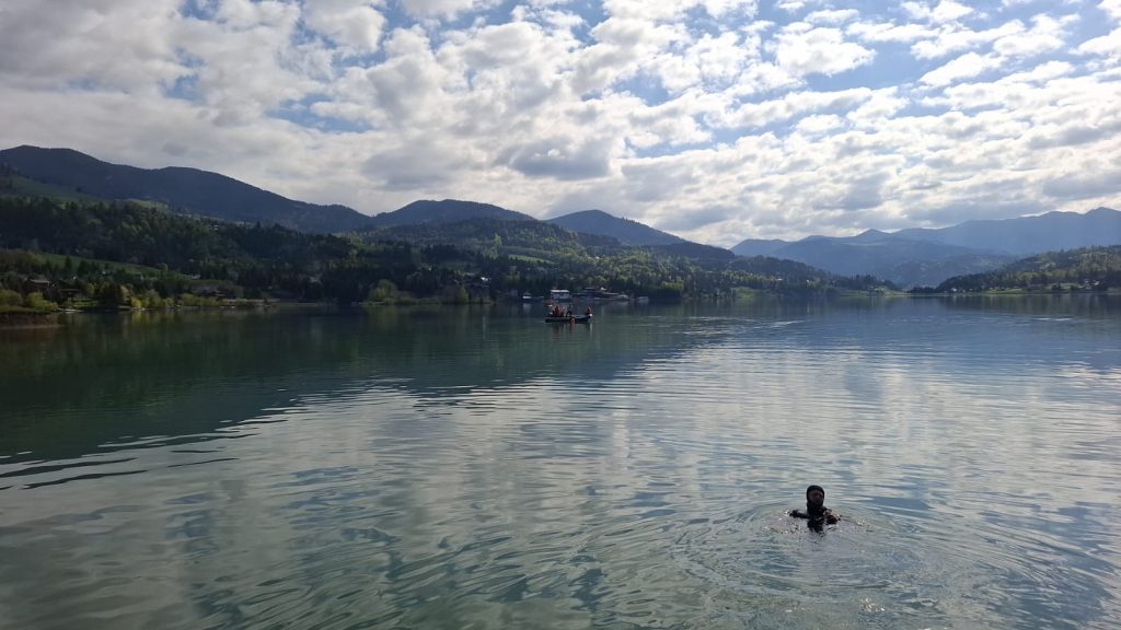 Un minor s-a accidentat pe lacul Colibița