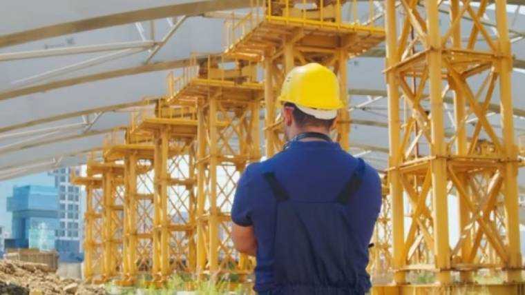 Eurostat: Românii ies din câmpul muncii mai devreme decât restul europenilor