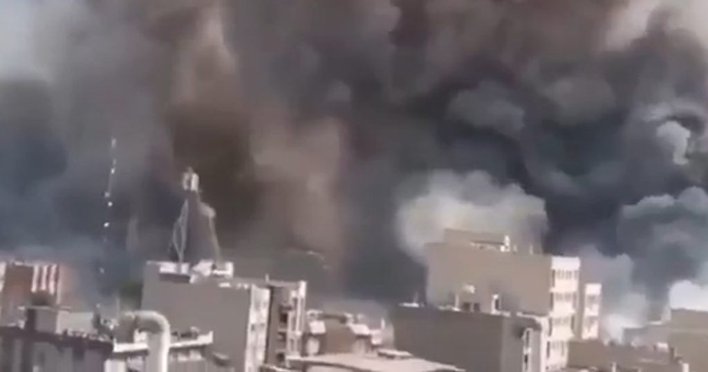 A șaptea noapte consecutivă de bombardamente americane în Iran. Teheranul ameninţă cu declanşarea unei „ofensive totale”