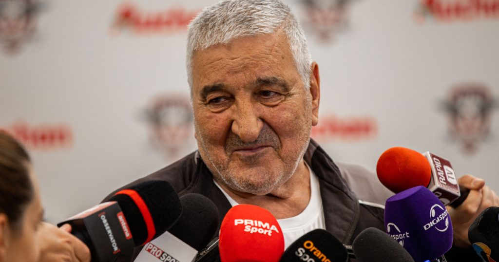 Cum se simte Rică Răducanu: celebrul rapidist a fost externat după ce a căzut pe scări la începutul lunii. „Spatele e negru”