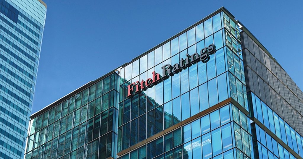 Fitch: Menținerea ratingului a venit după un apel făcut de România, „ceea ce a condus la o acțiune privind ratingul diferită de decizia inițială”