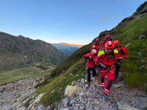 Salvamontiştii din judeţul Argeş intervin în două operaţiuni simultane de salvare