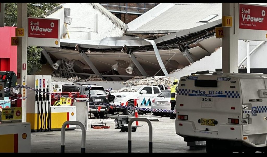 Două persoane, în stare gravă după prăbușirea unei clădiri într-o zonă centrală din Sydney