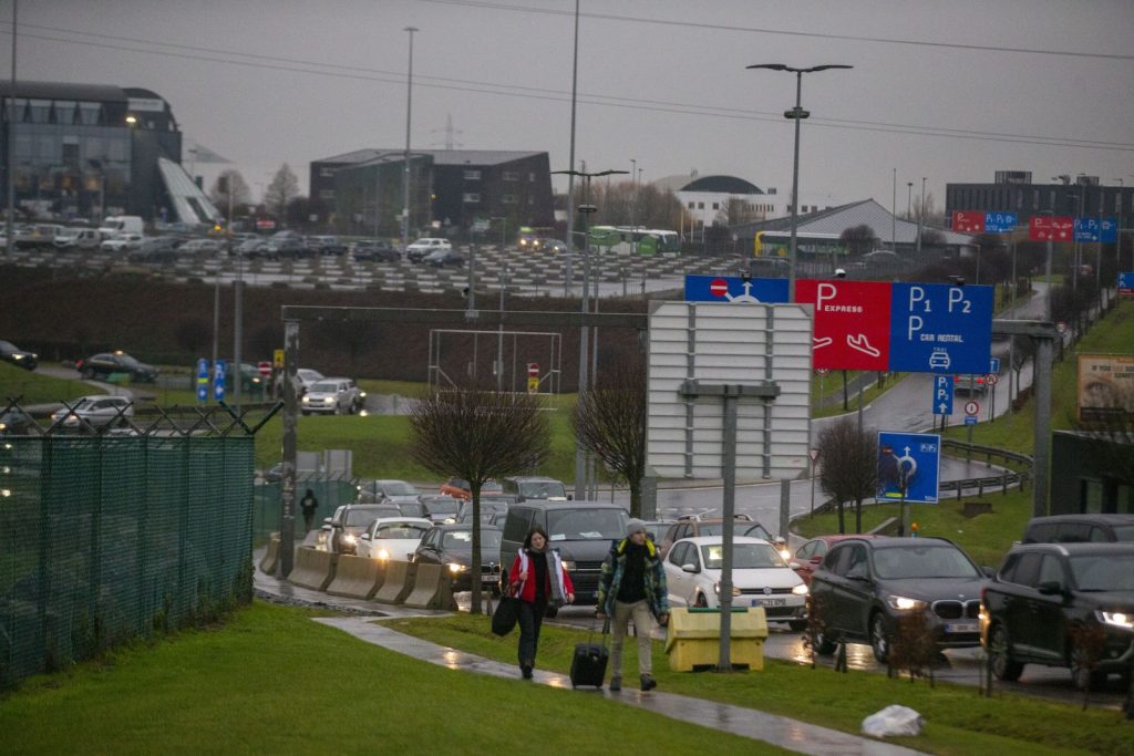 Un aeroport folosit de mii de români se închide complet. Zborurile vor fi suspendate aproape trei luni