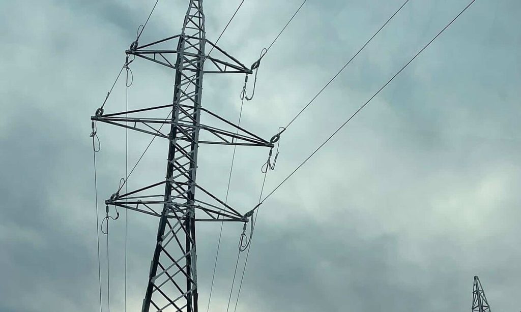 Stare de alertă energetică în România. Ministerul Energiei, discuții cu marii consumatori industriali, pentru reducerea consumului