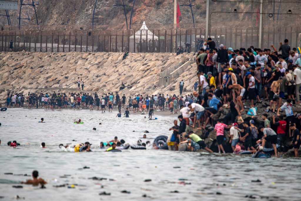 Italia va propune centre pentru migranți în afara UE, după modelul implementat în Albania