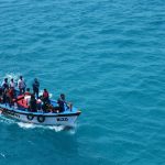 Reform UK cere o desfăşurare a Marinei Regale britanice împotriva traversării Canalului Mânecii de către migranţi, după criza din Ceuta. Comandantul Royal Navy Tom Sharpe respinge ”Operation Fortress” a extremei drepte populiste. Migraţia a scăzut cu 42%