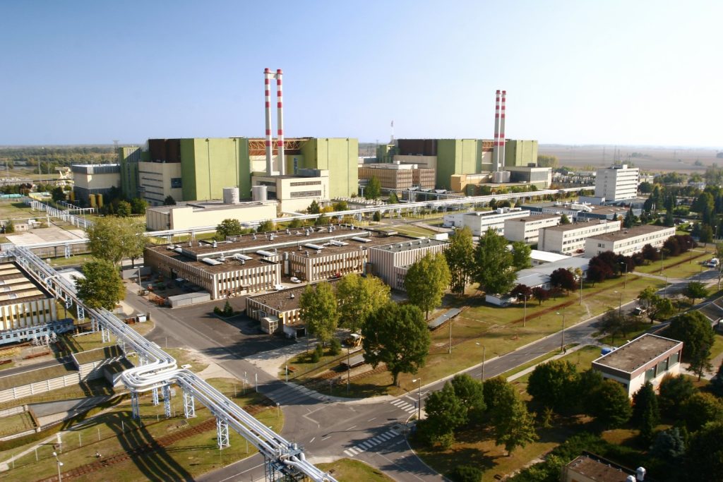 Ungaria,„la milimetri distanță” de a închide, pe timpul nopții, centrala nucleară Paks pe fondul secetei. Anunțul Comisiei Europene despre România