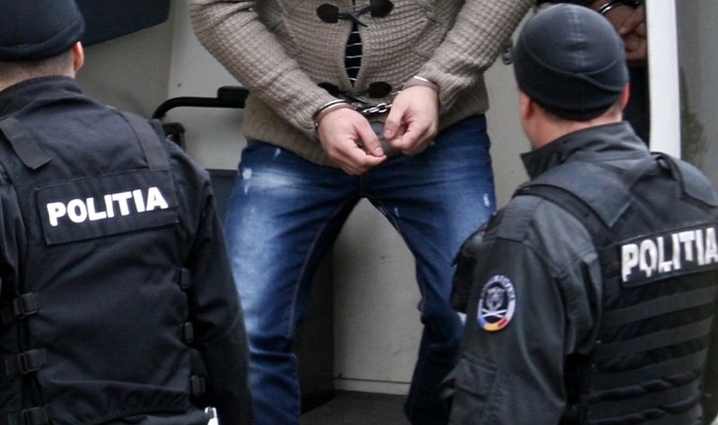 Cercetări finalizate de către polițiștii de proximitate, în cauza penală privind lovirea sau alte violențe, în formă continuată și încălcarea ordinului de protecție