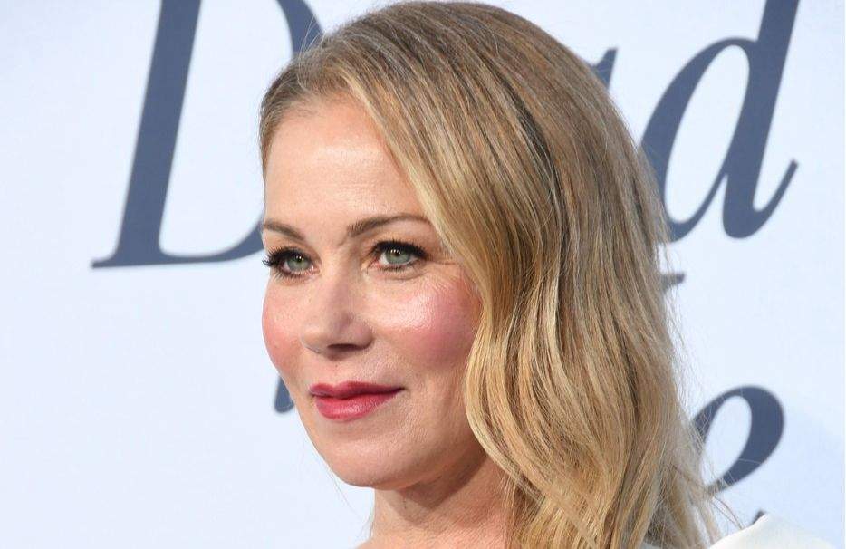 Christina Applegate a fost externată din spital! Actrița continuă lupta cu boala de care suferă