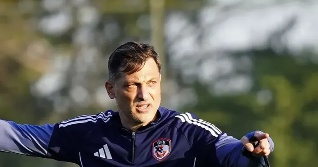 Gaziantep a început negocierile   Mirel Rădoi  vrea un atacant de la Galatasaray » A jucat și în Premier League