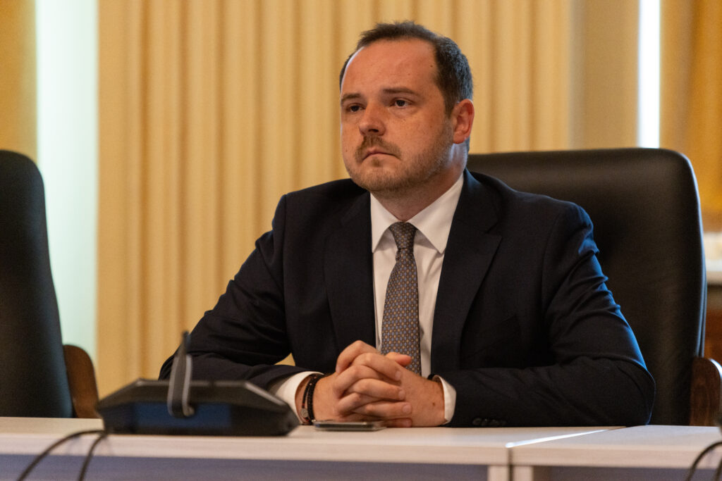 Alexandru Rogobete îi acuză pe „reformiști” că au blocat proiectele energetice ale României: „Câștigă cei care fac miliarde din importuri”