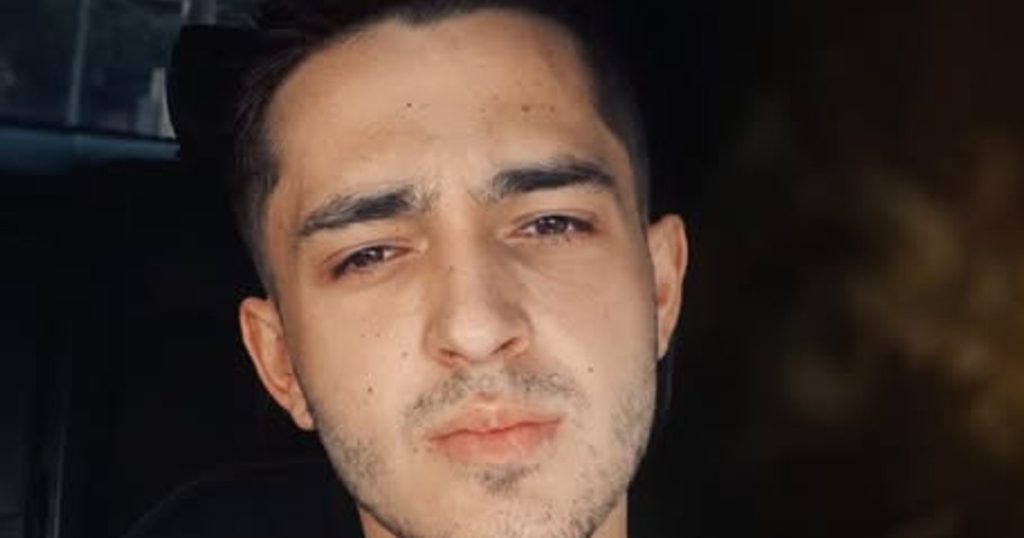 Un român în vârstă de 19 ani a murit pe un câmp din Italia. Tânărul s-a prăbușit în timp ce culegea roșii