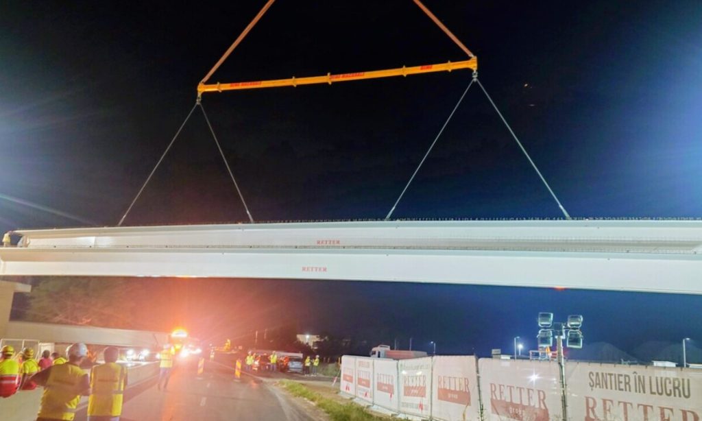 Constructorul sibian RETTER, premieră europeană pe A0 Nord: Grindă uriașă montată la un pasaj de 733 de metri de pe autostradă
